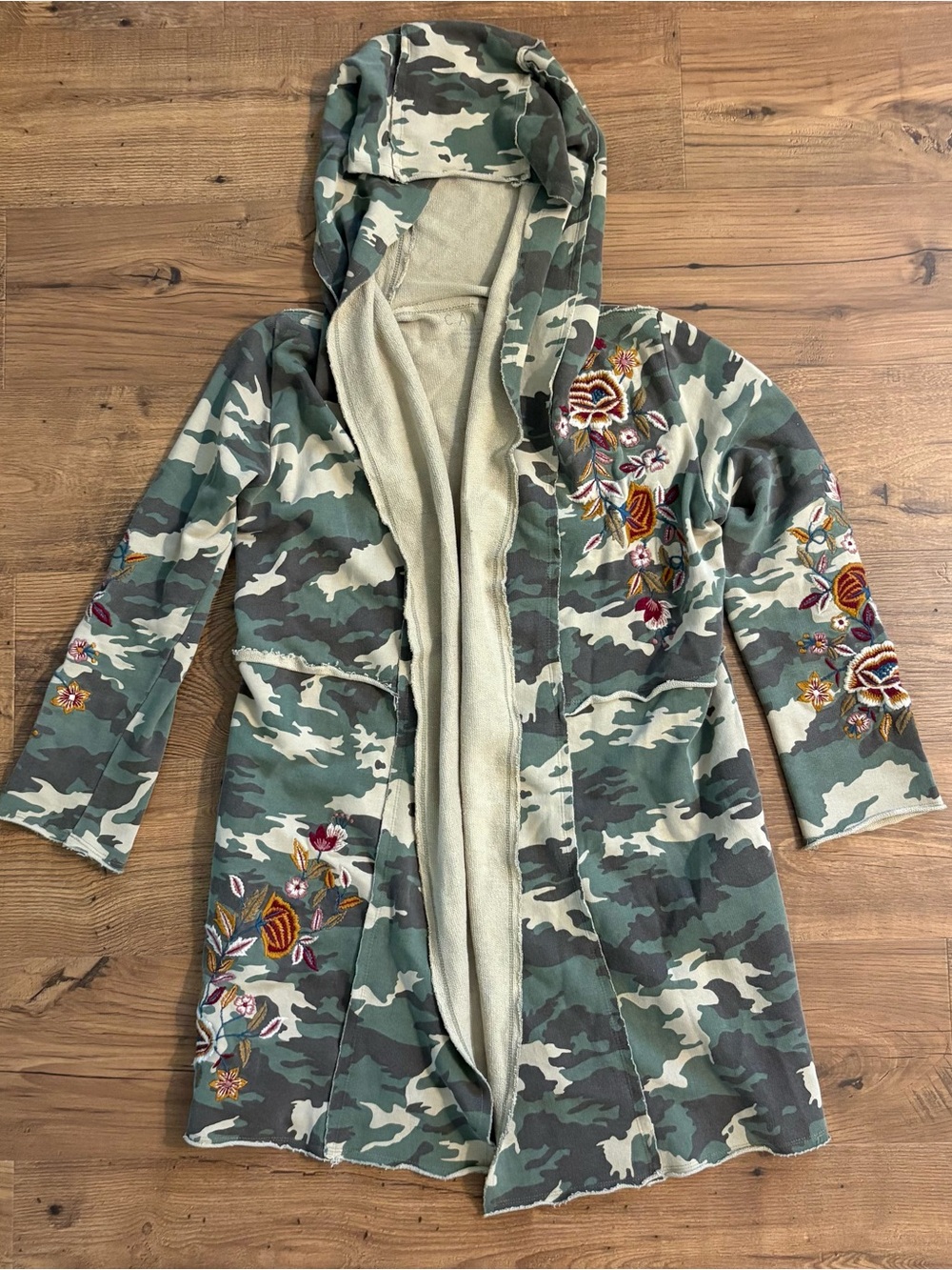 Caite & Kyla Camouflage Hooded Embroidered Open Cardigan - Green Camo